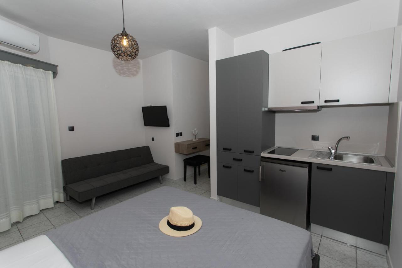 Corali Studios Амудия Екстериор снимка